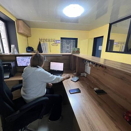 Место Встречи "Guest House Meeting Place" Bishkek Exteriör bild