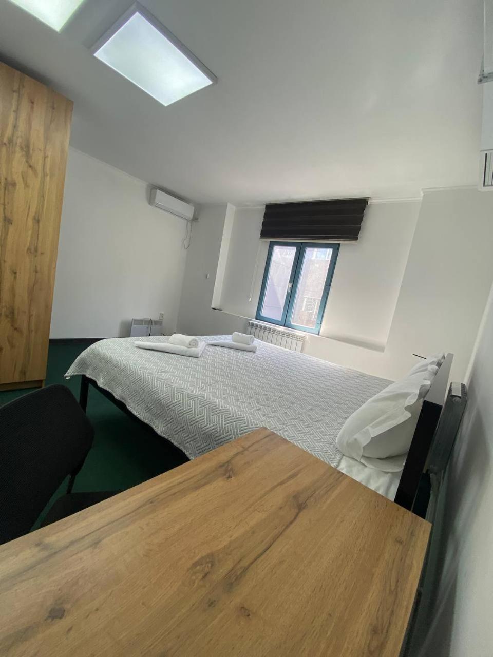 Место Встречи "Guest House Meeting Place" Bishkek Exteriör bild