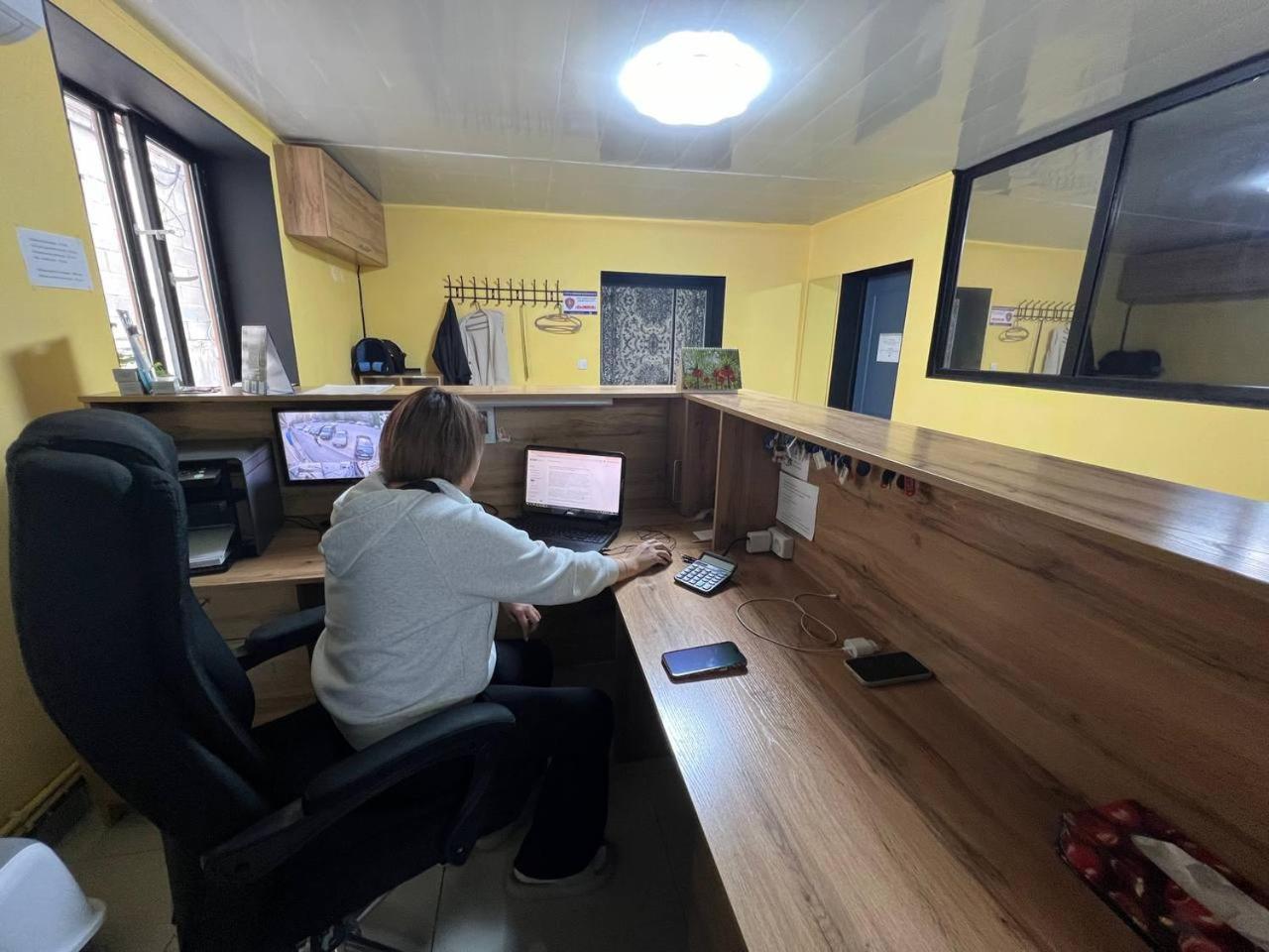 Место Встречи "Guest House Meeting Place" Bishkek Exteriör bild